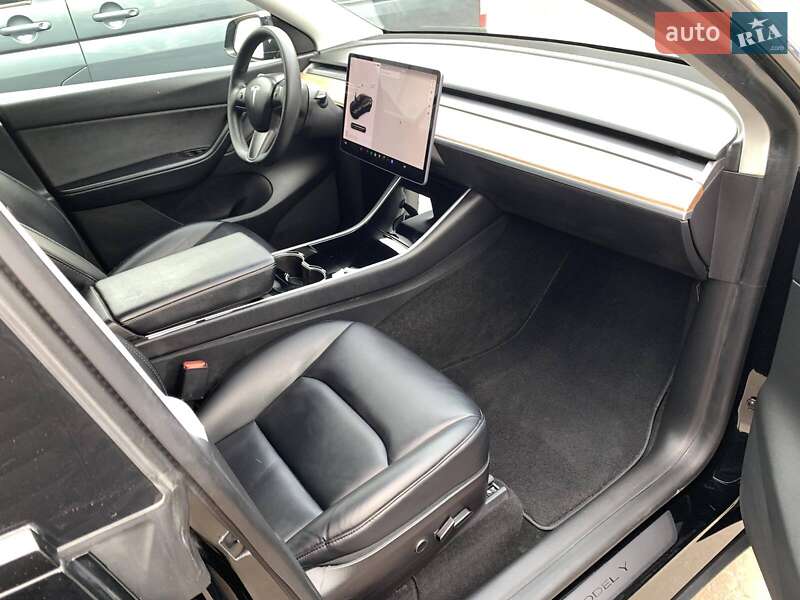 Внедорожник / Кроссовер Tesla Model Y 2021 в Харькове