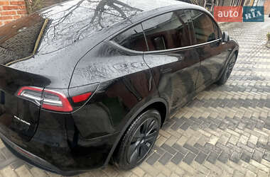 Внедорожник / Кроссовер Tesla Model Y 2024 в 
