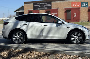 Внедорожник / Кроссовер Tesla Model Y 2021 в 