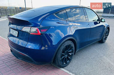 Внедорожник / Кроссовер Tesla Model Y 2021 в 