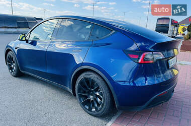 Внедорожник / Кроссовер Tesla Model Y 2021 в 