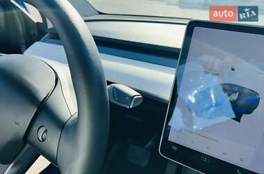 Внедорожник / Кроссовер Tesla Model Y 2021 в 