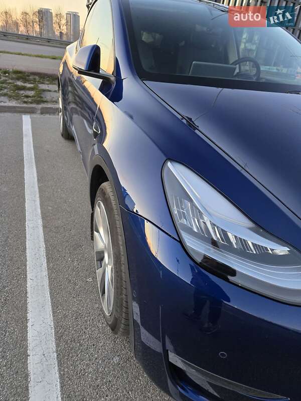 Внедорожник / Кроссовер Tesla Model Y 2022 в Киеве
