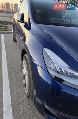Внедорожник / Кроссовер Tesla Model Y 2022 в 