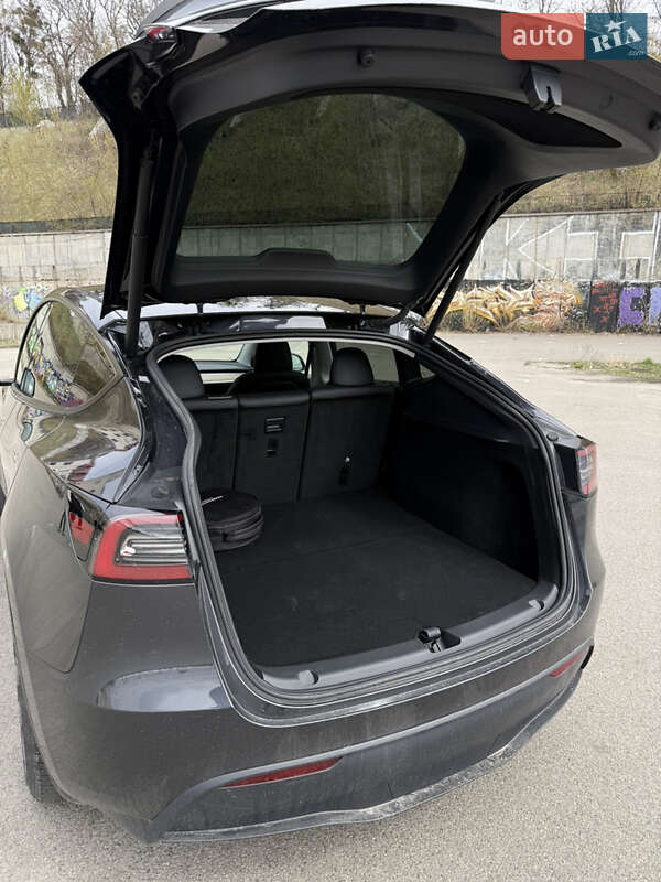 Внедорожник / Кроссовер Tesla Model Y 2024 в Броварах