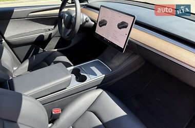 Внедорожник / Кроссовер Tesla Model Y 2023 в 