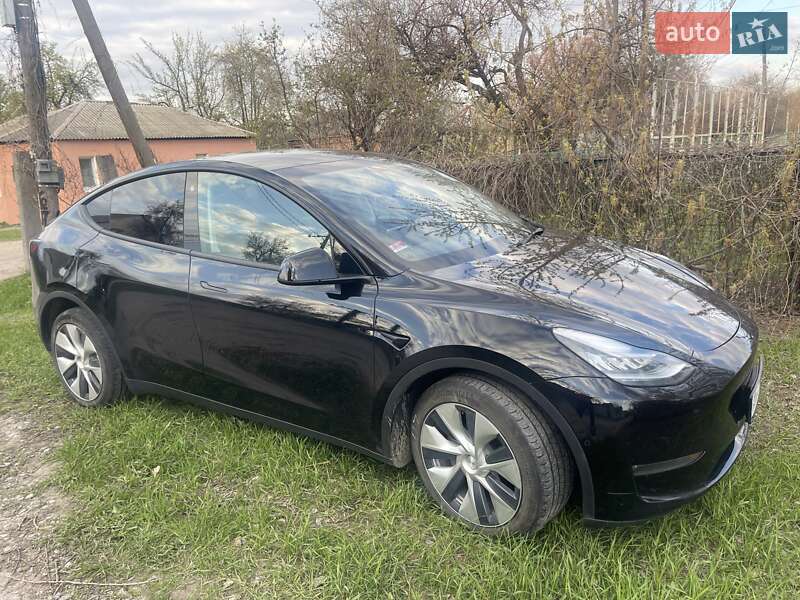 Внедорожник / Кроссовер Tesla Model Y 2021 в Харькове