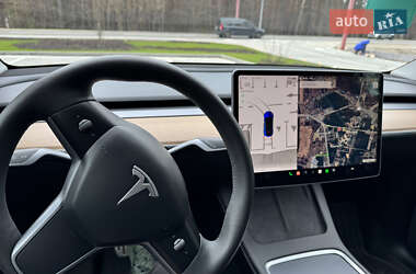 Внедорожник / Кроссовер Tesla Model Y 2023 в 