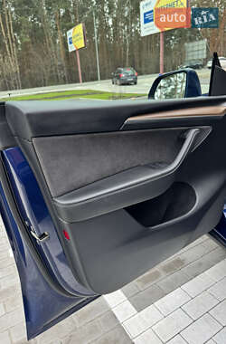 Внедорожник / Кроссовер Tesla Model Y 2023 в 