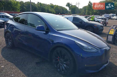 Внедорожник / Кроссовер Tesla Model Y 2023 в 