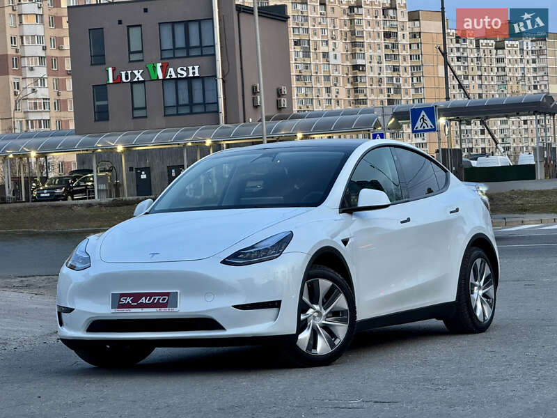 Tesla Model Y 2022