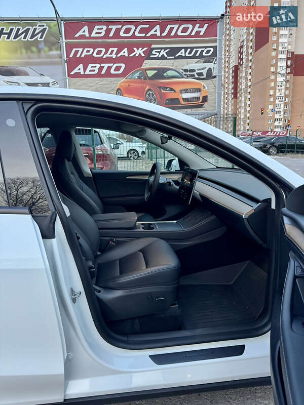 Позашляховик / Кросовер Tesla Model Y 2022 в Києві
