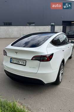 Внедорожник / Кроссовер Tesla Model Y 2022 в 