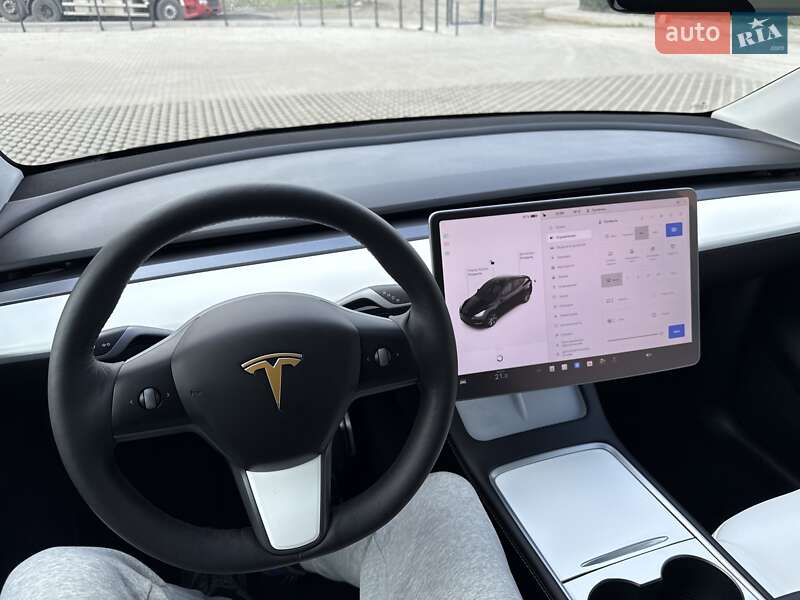 Внедорожник / Кроссовер Tesla Model Y 2022 в Луцке