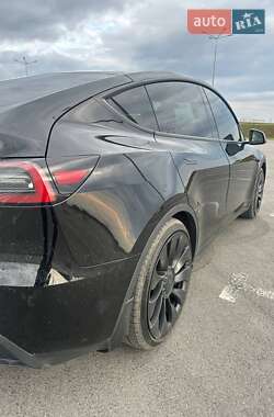 Внедорожник / Кроссовер Tesla Model Y 2023 в 