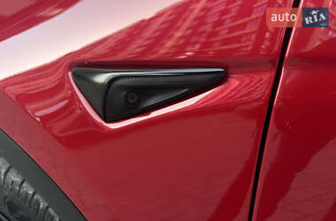 Внедорожник / Кроссовер Tesla Model Y 2022 в 