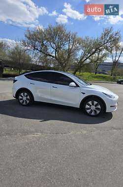 Внедорожник / Кроссовер Tesla Model Y 2022 в 