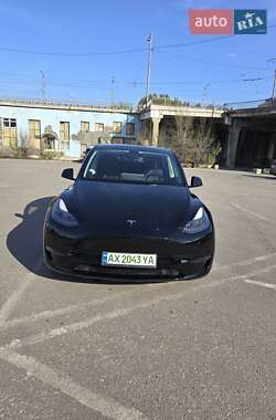 Позашляховик / Кросовер Tesla Model Y 2021 в 