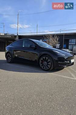 Позашляховик / Кросовер Tesla Model Y 2021 в 