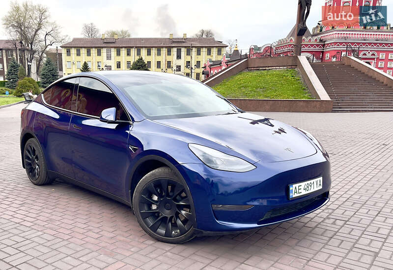 Внедорожник / Кроссовер Tesla Model Y 2023 в Каменском
