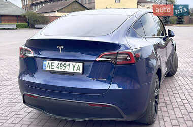 Позашляховик / Кросовер Tesla Model Y 2023 в 