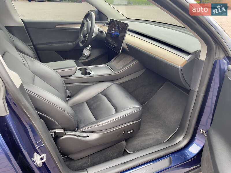 Внедорожник / Кроссовер Tesla Model Y 2023 в Каменском