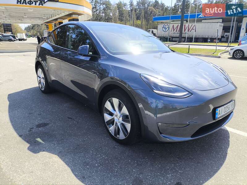 Внедорожник / Кроссовер Tesla Model Y 2023 в 