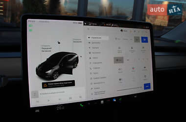 Внедорожник / Кроссовер Tesla Model Y 2021 в 