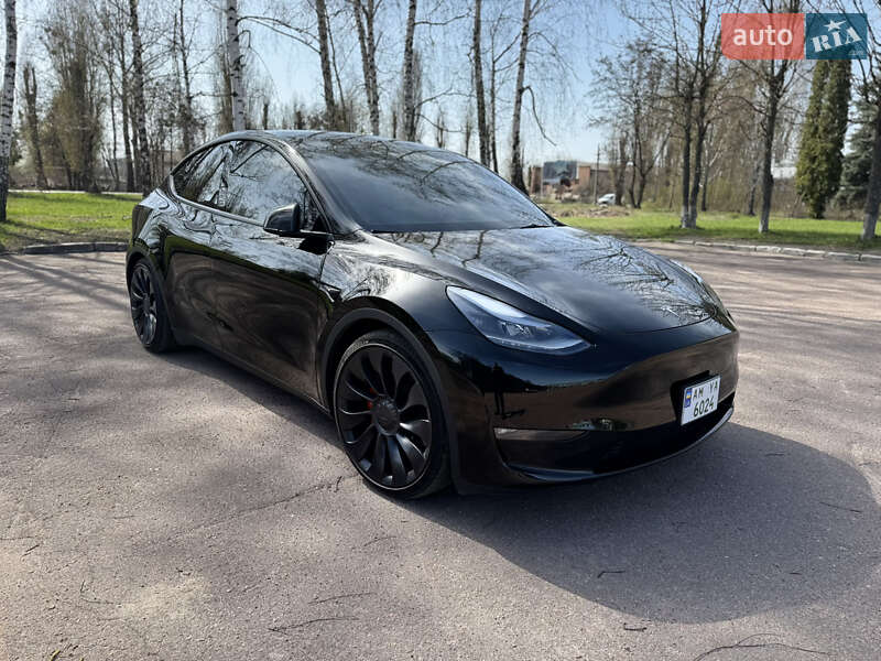 Позашляховик / Кросовер Tesla Model Y 2023 в Житомирі
