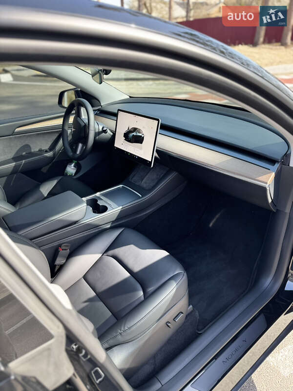 Позашляховик / Кросовер Tesla Model Y 2023 в Житомирі