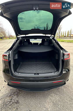 Позашляховик / Кросовер Tesla Model Y 2022 в 