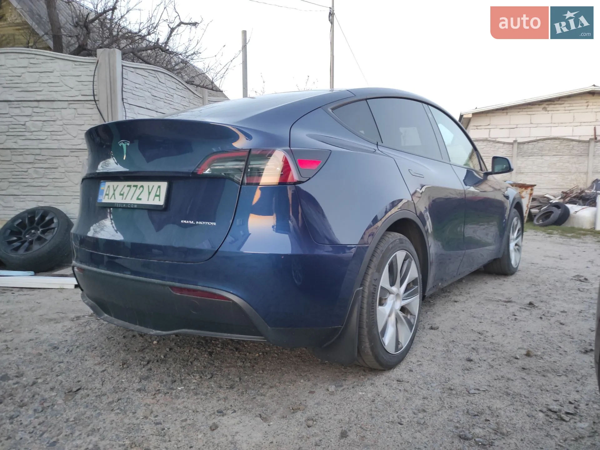 2023 Tesla Model Y - мініатюра 3