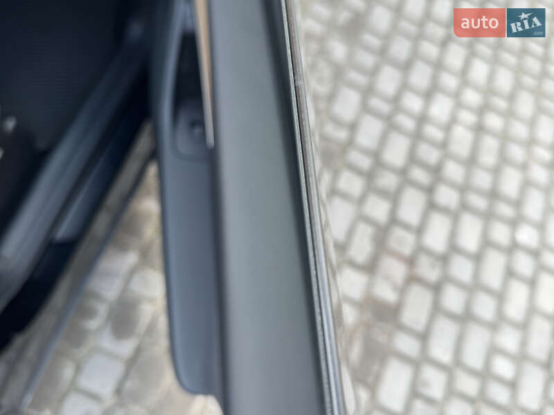 Внедорожник / Кроссовер Tesla Model Y 2022 в Дубно