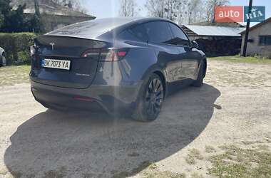 Внедорожник / Кроссовер Tesla Model Y 2023 в 