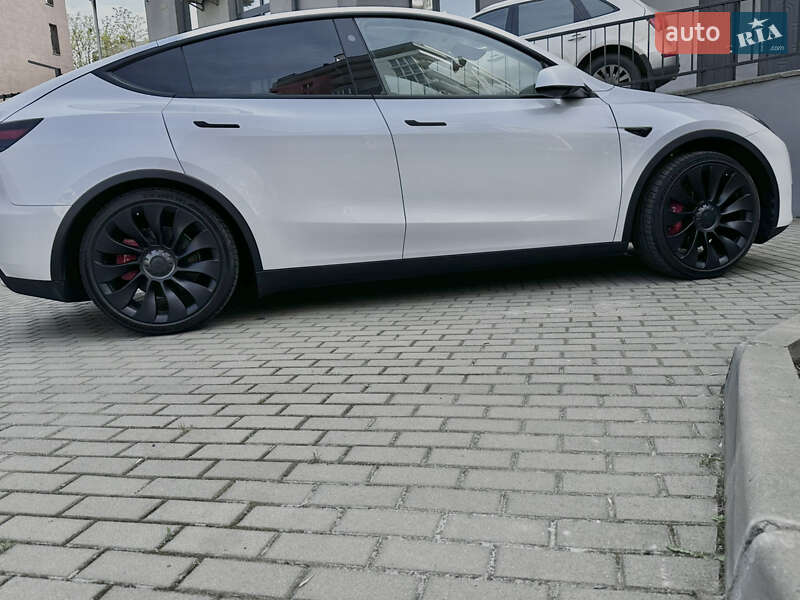Внедорожник / Кроссовер Tesla Model Y 2023 в Львове фото 12 Внедорожник / Кроссовер Tesla Model Y 2023 в Львове