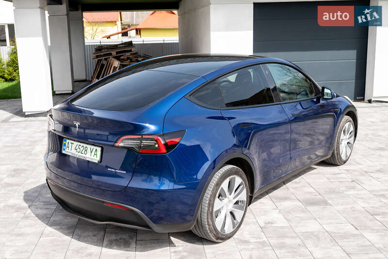 Позашляховик / Кросовер Tesla Model Y 2023 в Коломиї