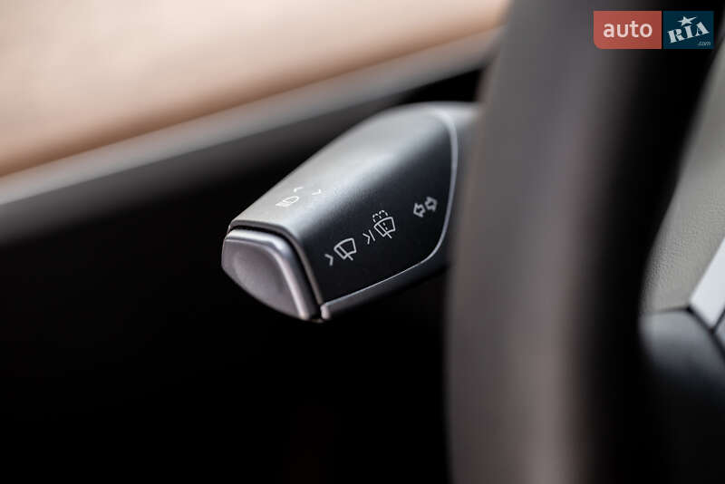 Позашляховик / Кросовер Tesla Model Y 2023 в Коломиї