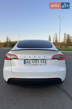 Внедорожник / Кроссовер Tesla Model Y 2021 в 