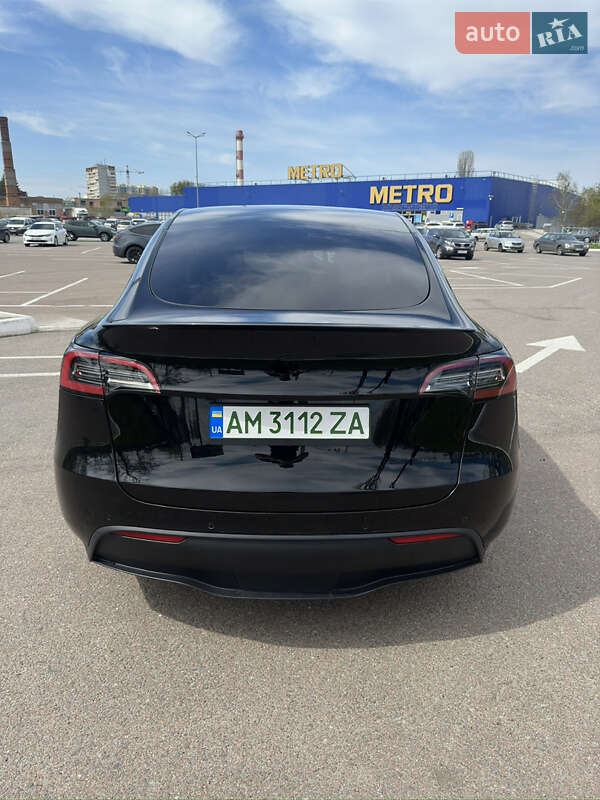 Позашляховик / Кросовер Tesla Model Y 2021 в Житомирі