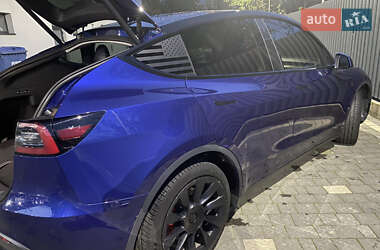 Внедорожник / Кроссовер Tesla Model Y 2021 в 