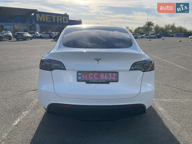 Внедорожник / Кроссовер Tesla Model Y 2023 в Киеве