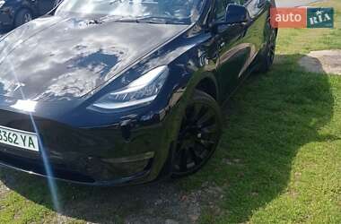 Внедорожник / Кроссовер Tesla Model Y 2021 в 