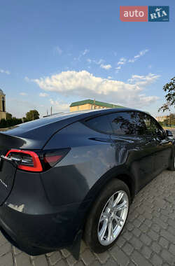 Внедорожник / Кроссовер Tesla Model Y 2023 в Львове