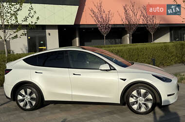 Внедорожник / Кроссовер Tesla Model Y 2023 в 