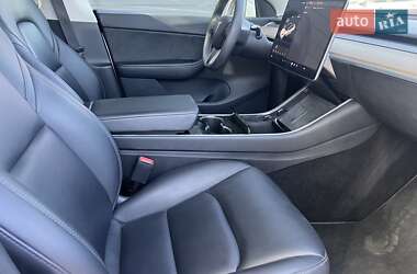 Позашляховик / Кросовер Tesla Model Y 2020 в 