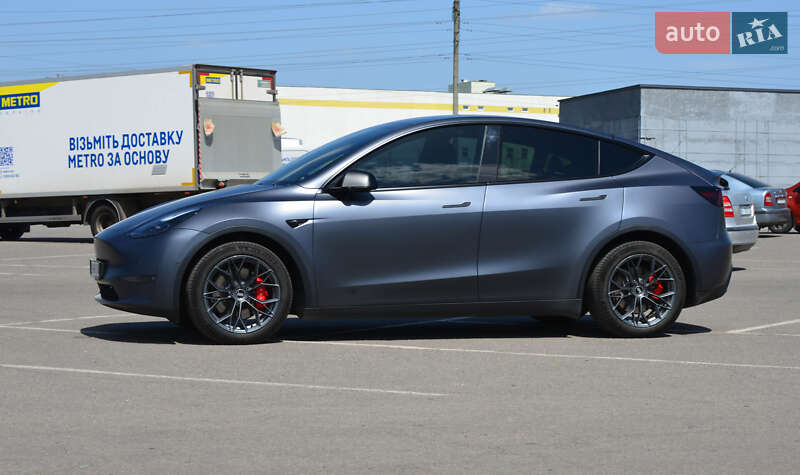 Внедорожник / Кроссовер Tesla Model Y 2022 в Полтаве