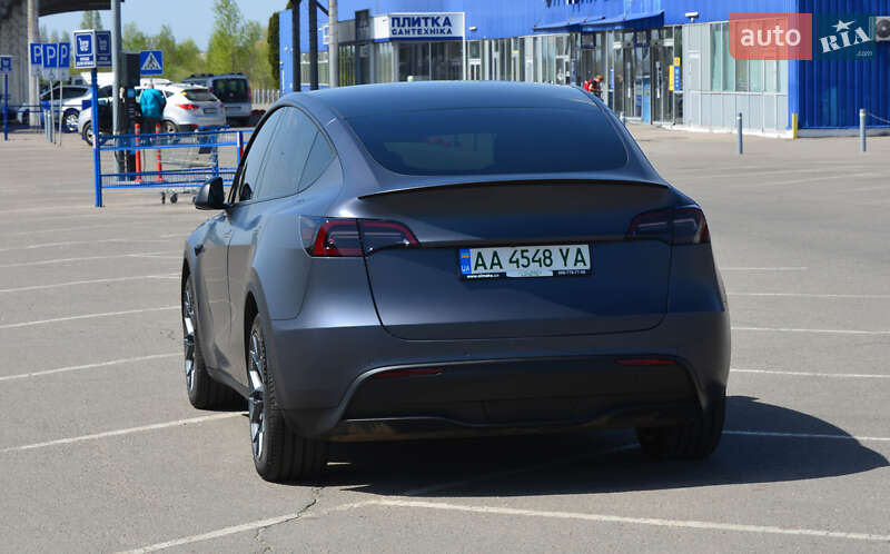 Внедорожник / Кроссовер Tesla Model Y 2022 в Полтаве