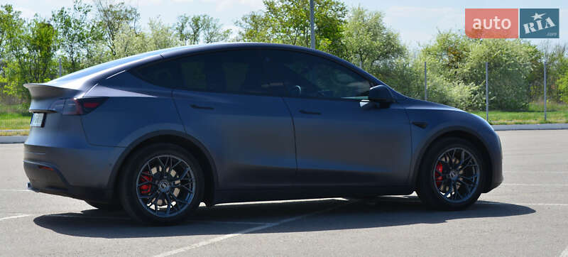 Внедорожник / Кроссовер Tesla Model Y 2022 в Полтаве
