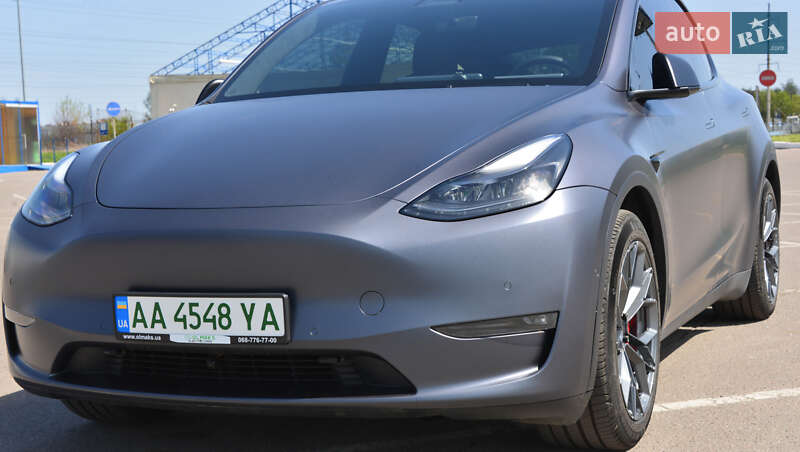 Внедорожник / Кроссовер Tesla Model Y 2022 в Полтаве