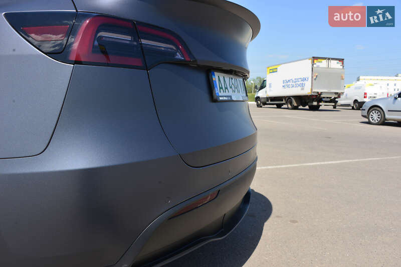 Внедорожник / Кроссовер Tesla Model Y 2022 в Полтаве